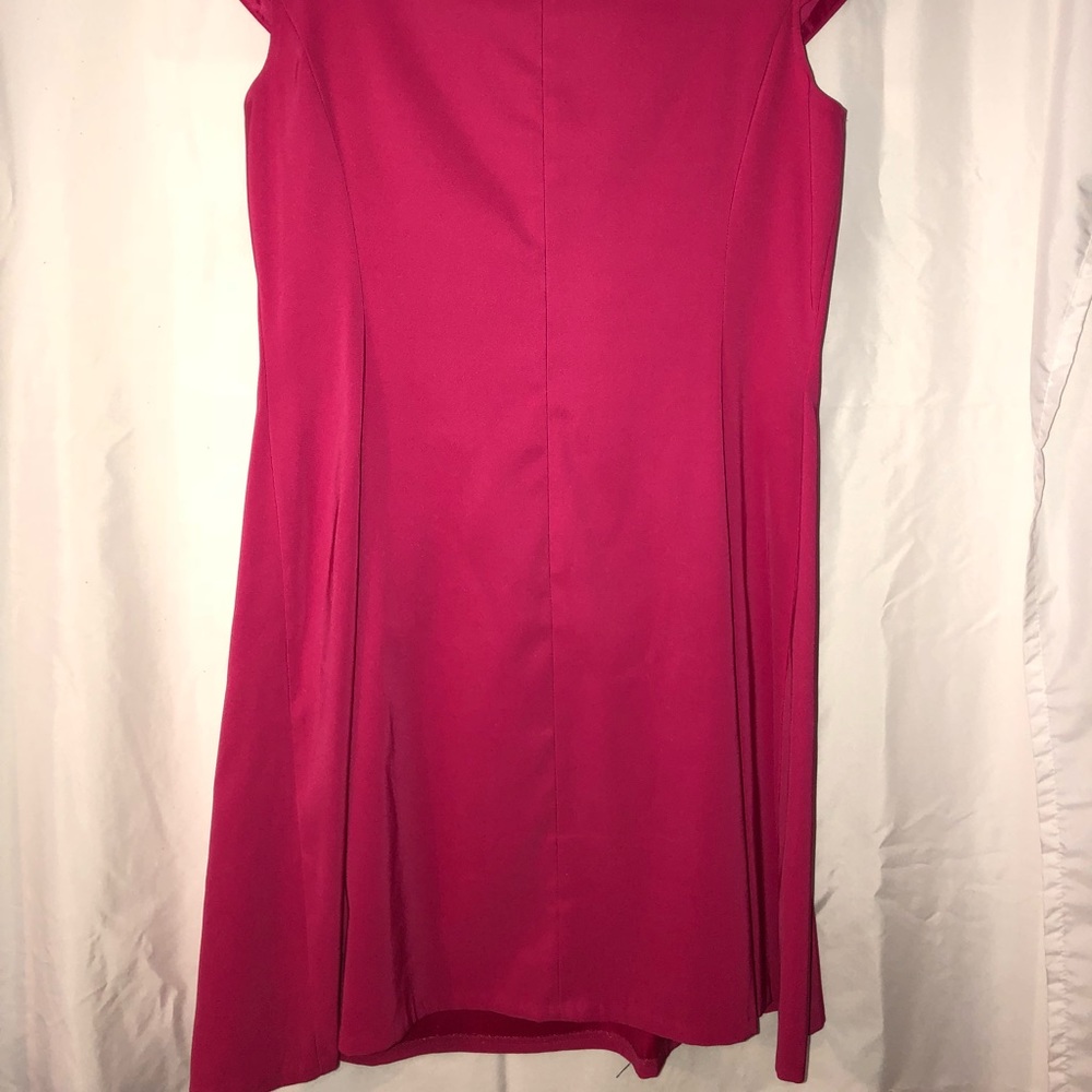 Pink dress - Picture 4 of 4